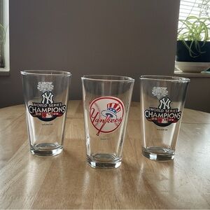 New York Yankees 2009 World Series Champion 16 0Z Pint 3 Beer Glass Set Man Cave